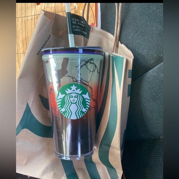 Starbucks Glow in the Dark grande tumbler (Buy Now) - Picture 2 of 3